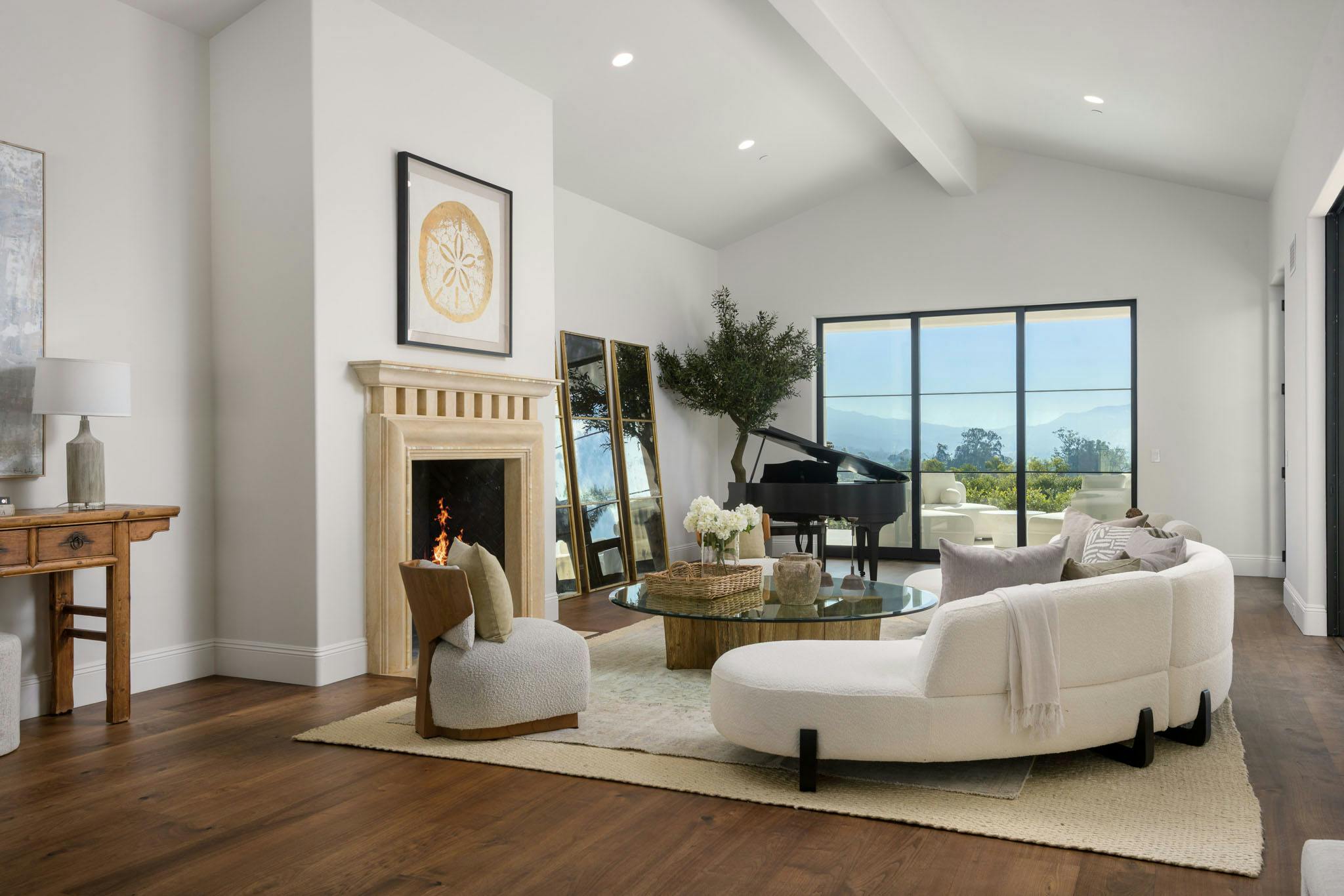 Meridith Baer Home - InstaHome