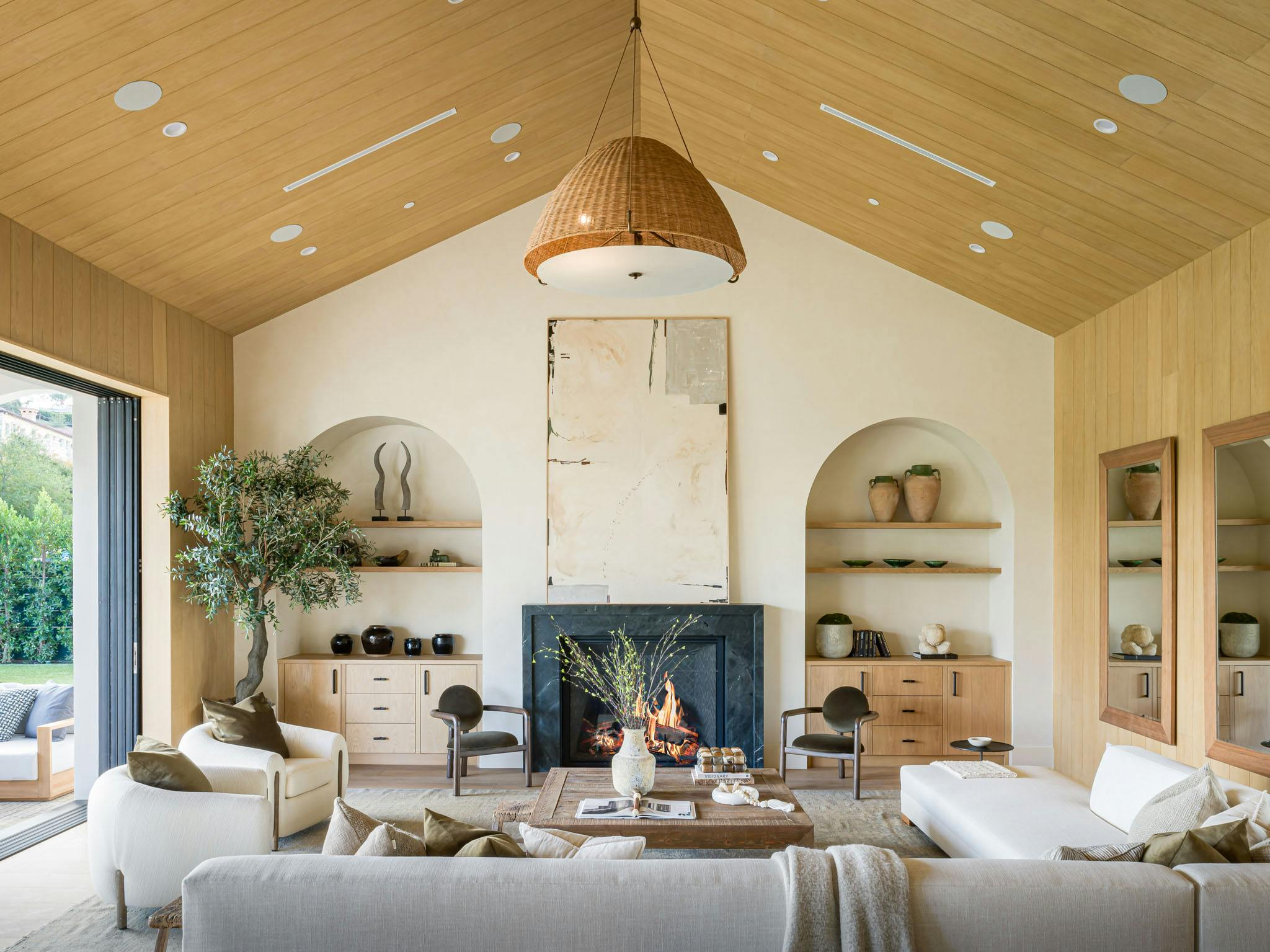 Meridith Baer Home - InstaHome